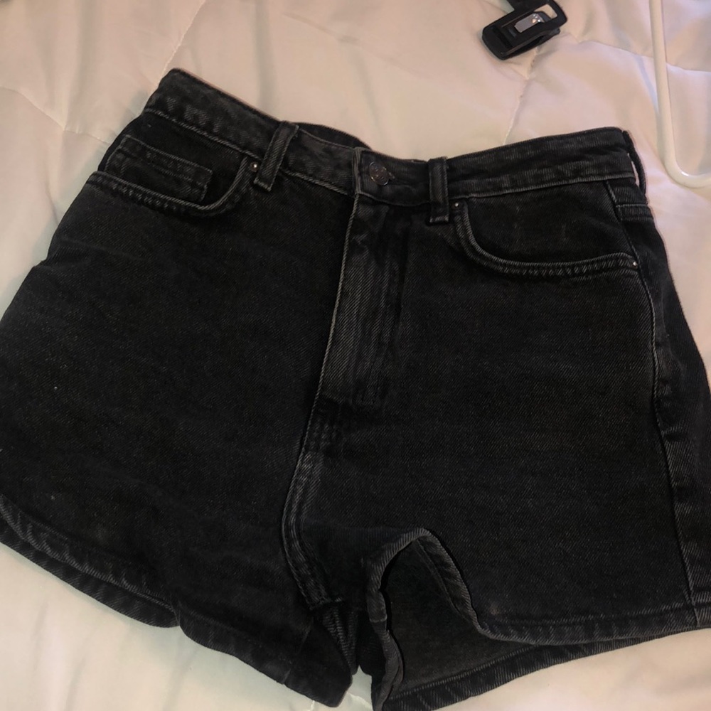 Women’s high wasted black jean shorts